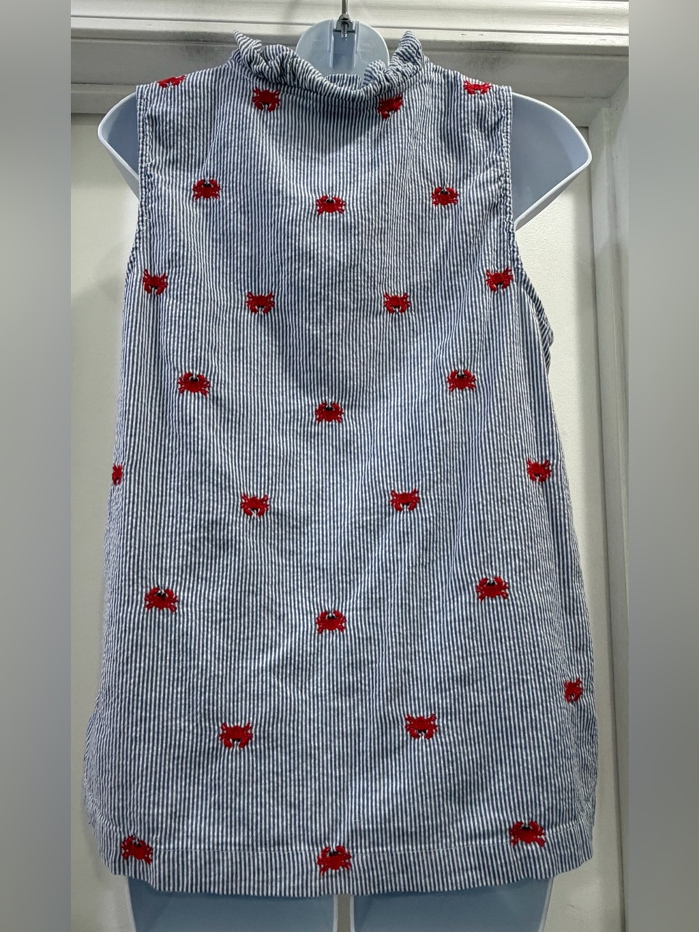 crown & ivy Ruffled V-Neck Striped Seersucker Nautical Red Crabs Top Large π¦ - Picture 3 of 10